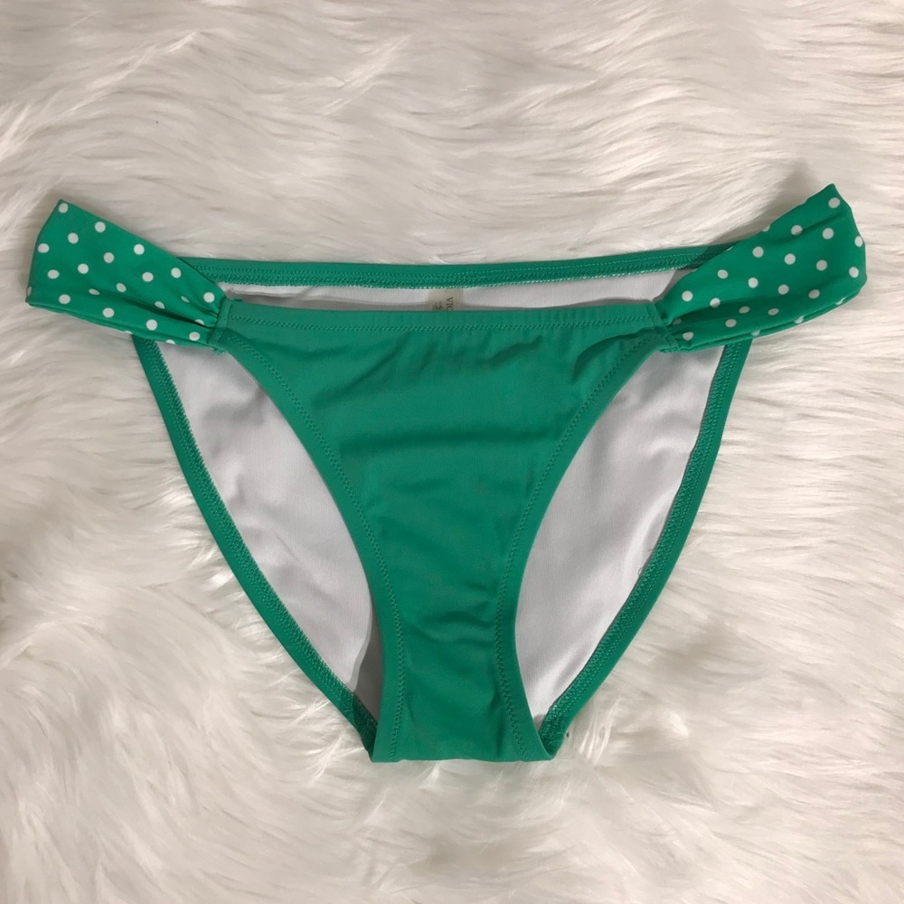 Victoria’s Secret bikini size M